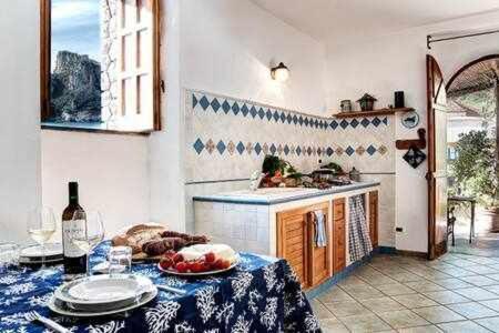 La Cabane Bleau The Perfect Beachfront Apartment Marina del Cantone Bagian luar foto